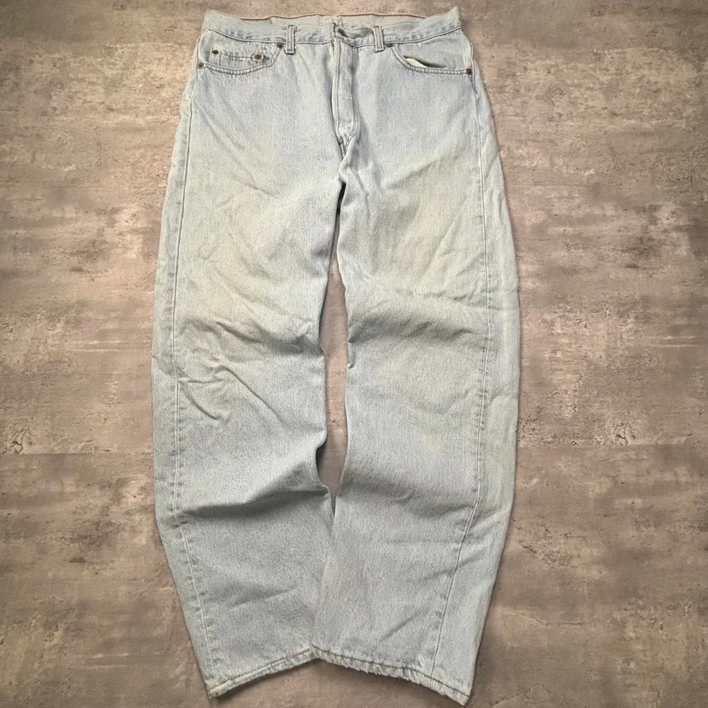 Levis Straight Leg Jeans Mens 34x30 Light Wash 90s Vintage USA Made Button Fly